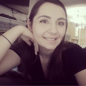 Meet your Posher, Ula